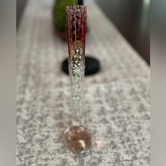 Gorgeous Thin Flute Glass Vase from KV, Czech Republic NIB - Picture 9 of 9